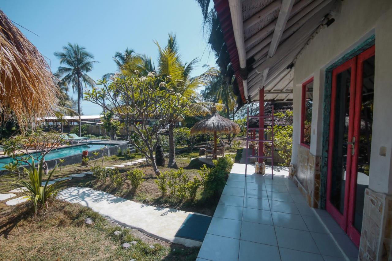 Segar Village 3*